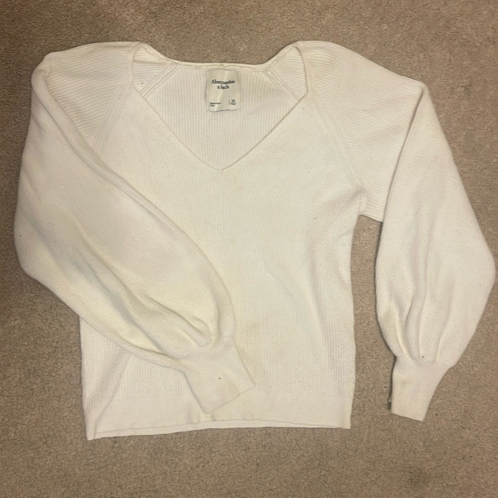 White Sweater with Balloon Sleeves